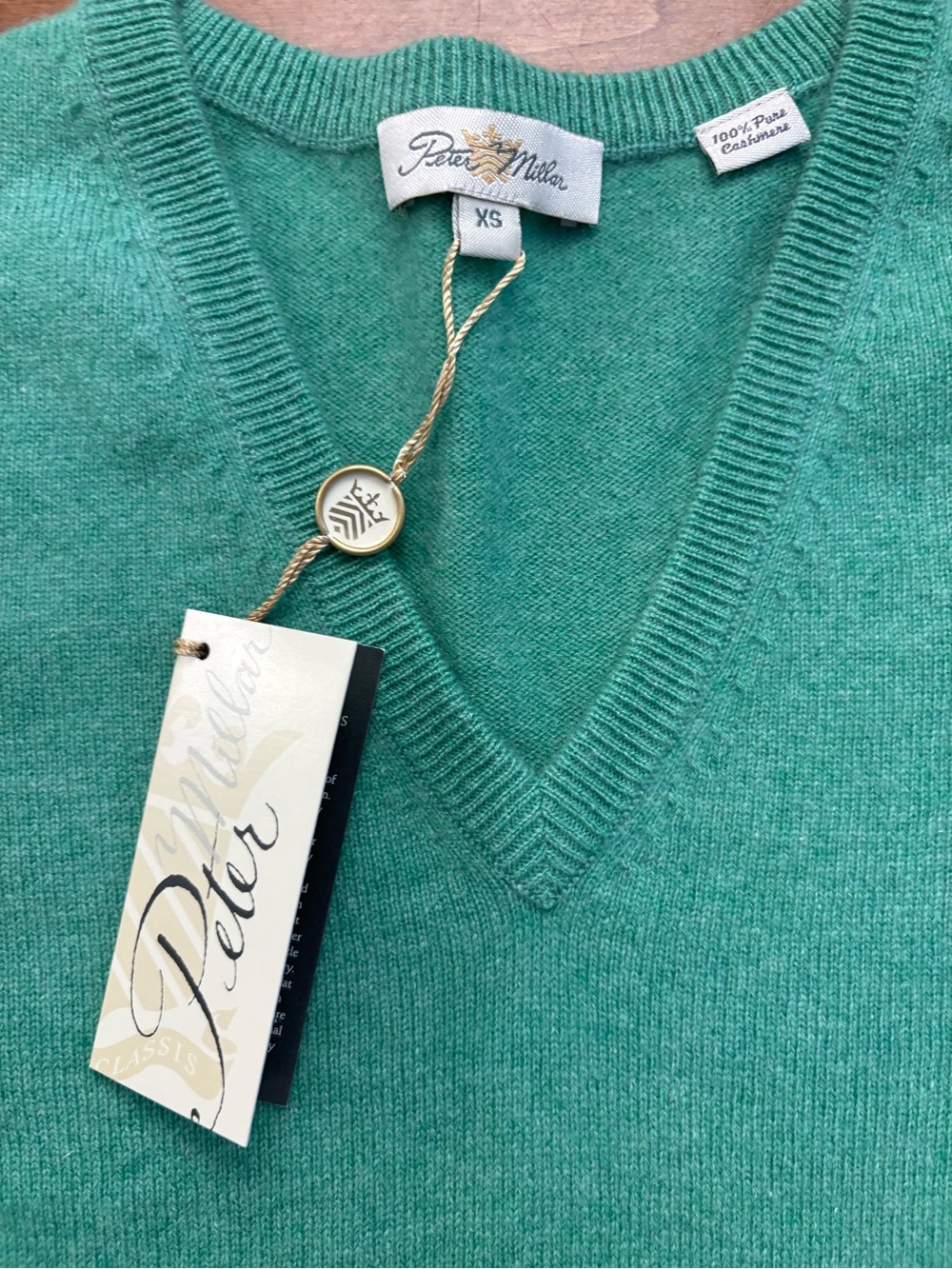 Women’s Peter Millar cashmere sweater v neck XS